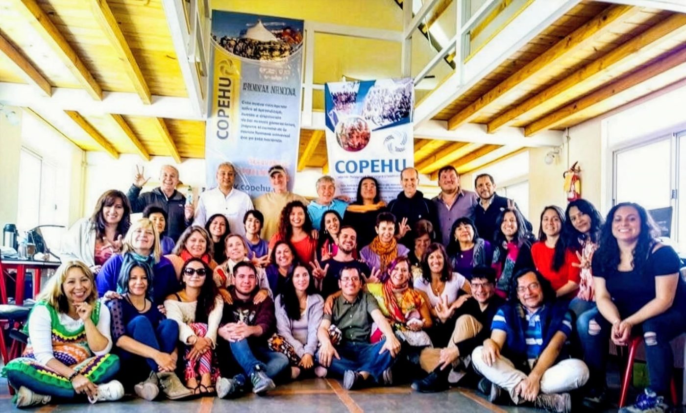 Participantes reunidos en un encuentro de la comunidad COPEHU